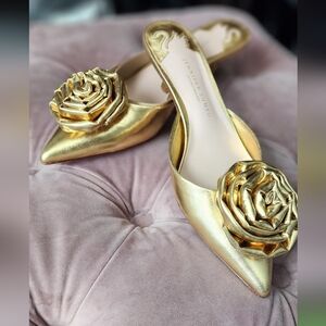 NWT Metallic Coated Flower Mules